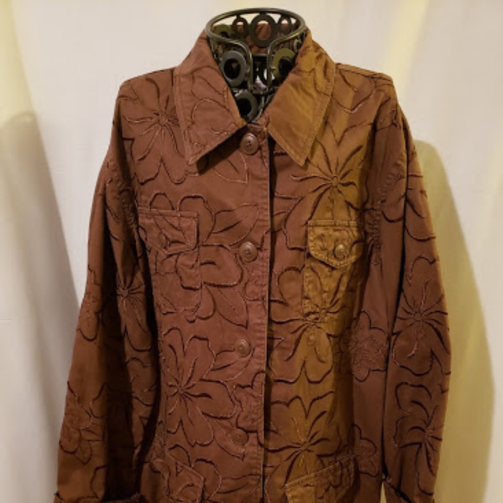 Ladies fitted Waist length Jacket